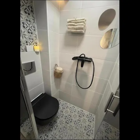 Przytulny Pokój Z łazienką W Centrum Gdyni&free Parking Apartamento Gdynia